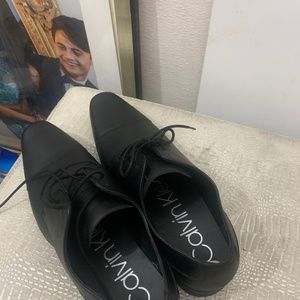 Men’s black leather shoes